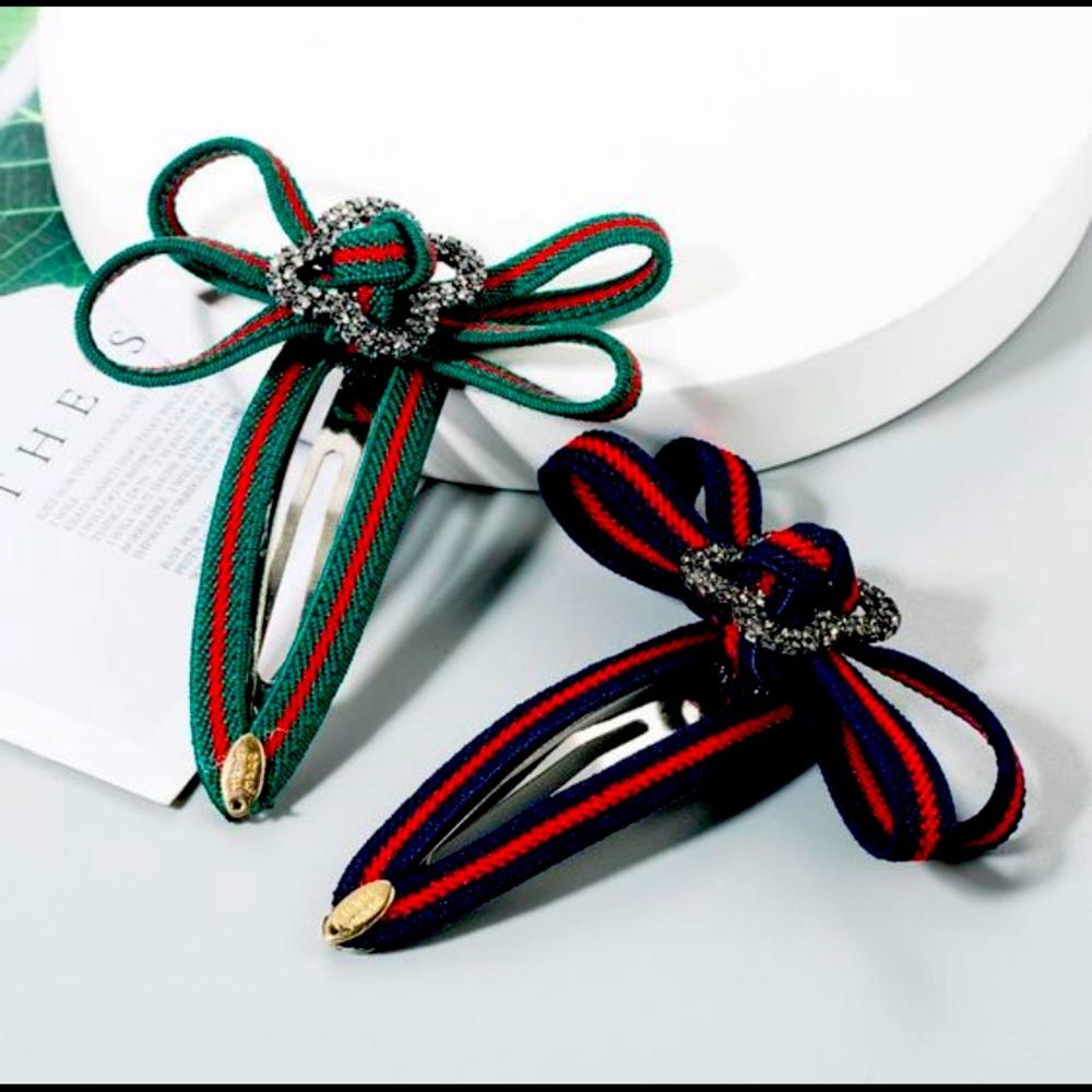 Crystal and bow hair clip ***GREEN AND RED COLOR AVAILABLE***